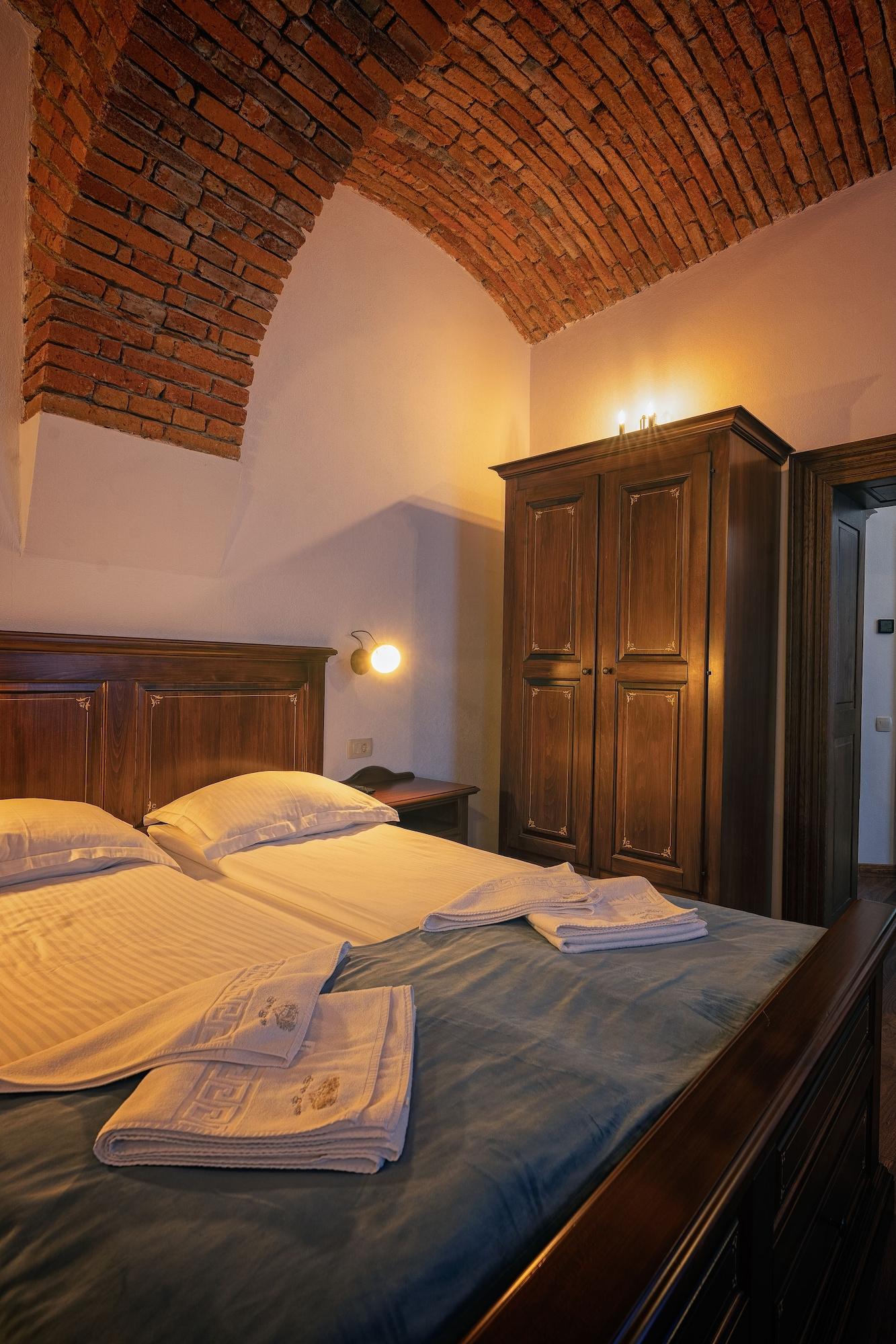 Hotel Boutique Casa Chitic -Hotel And Restaurant Str Johann Gott Nr7 Brașov Exterior foto