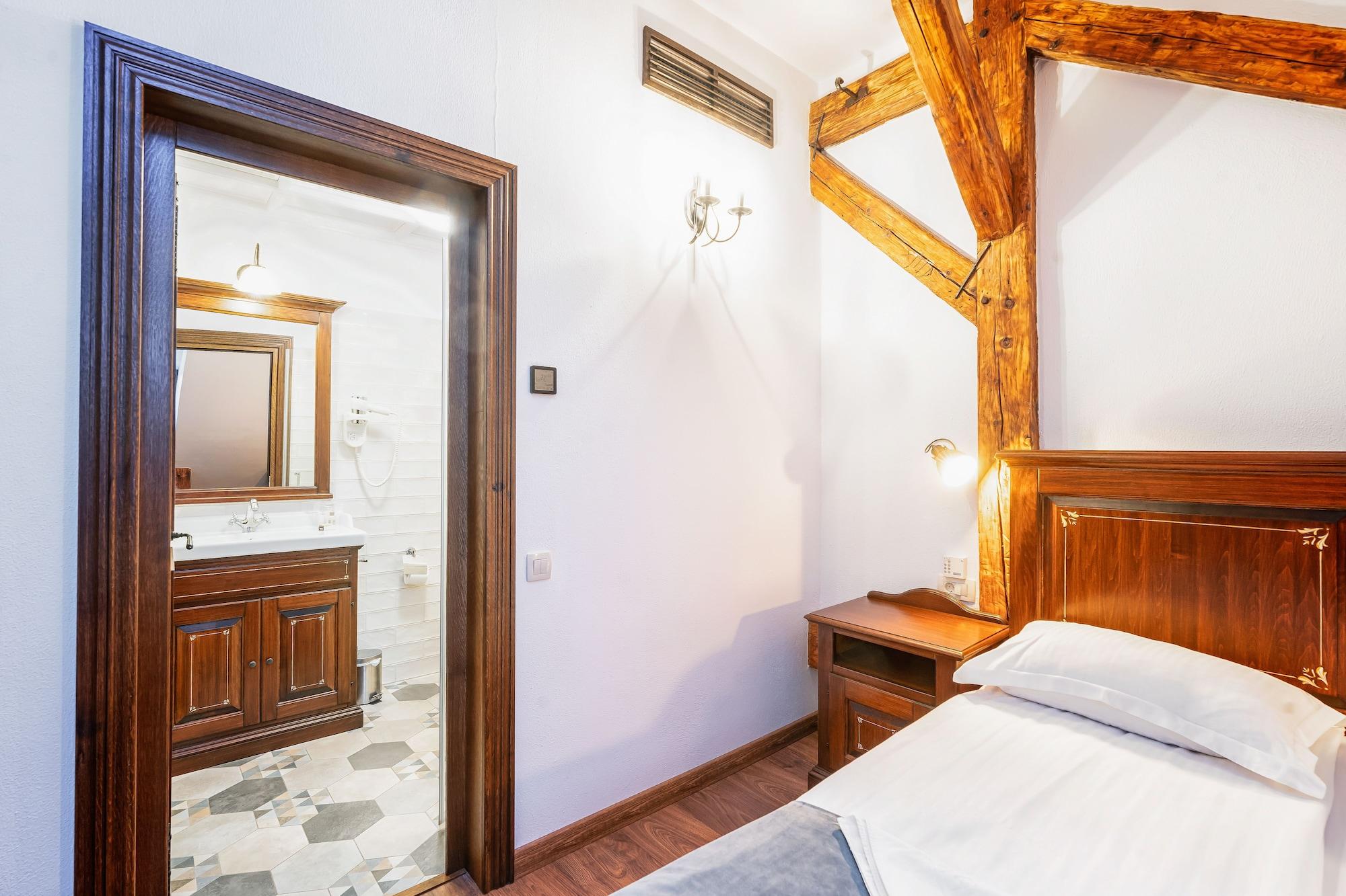 Hotel Boutique Casa Chitic -Hotel And Restaurant Str Johann Gott Nr7 Brașov Exterior foto